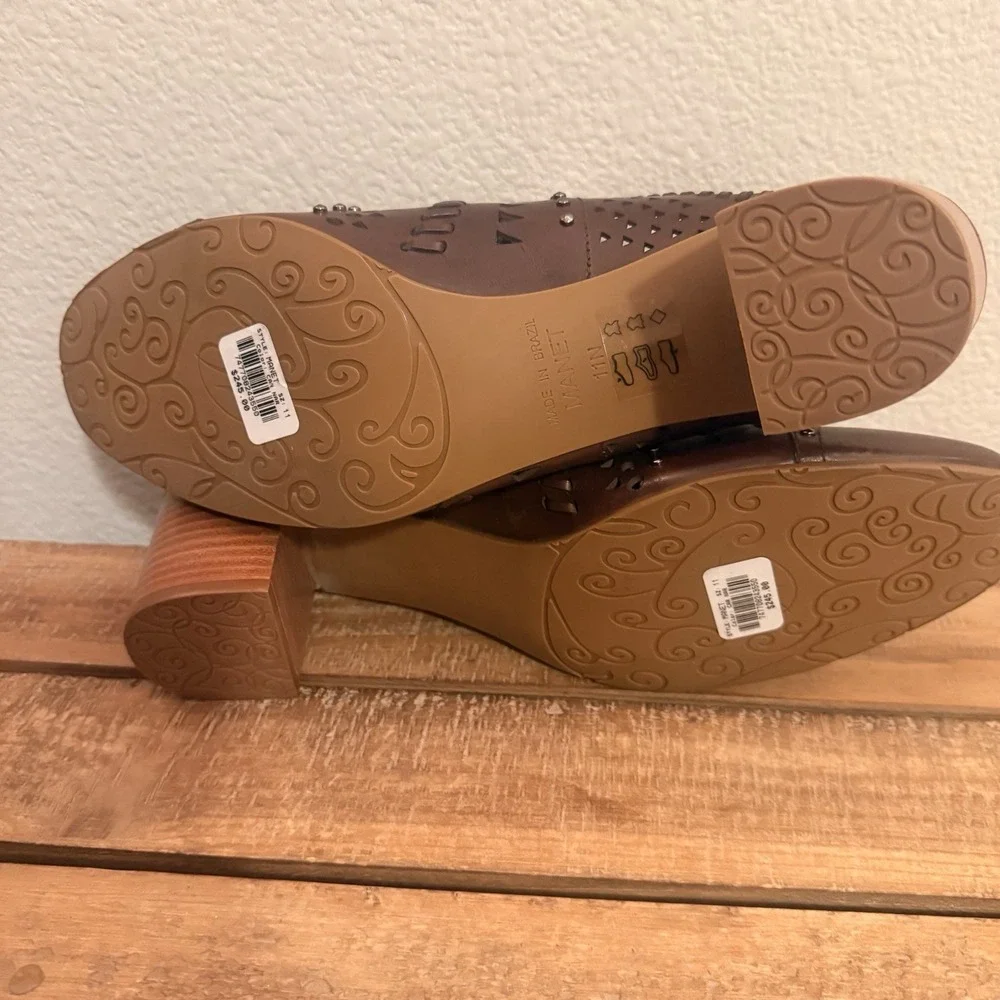 Brighton Manet Leather Shoes Mules Laser Cut Studded Brown Sienna ‎ Size 11 Boho